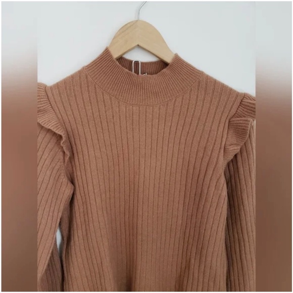 RW&Co Long-Sleeve mock Neck SweaterRuffles NWOT - Picture 5 of 10